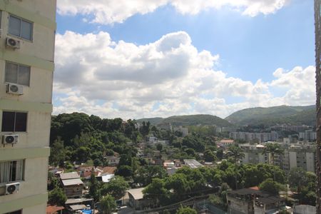 Apartamento à venda com 77m², 2 quartos e 1 vagaSala - Varanda