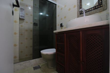 Apartamento à venda com 77m², 2 quartos e 1 vagaBanheiro social