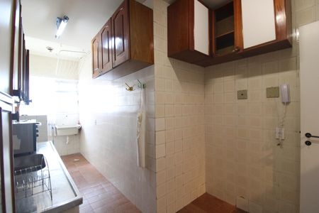 Apartamento à venda com 77m², 2 quartos e 1 vagaCozinha