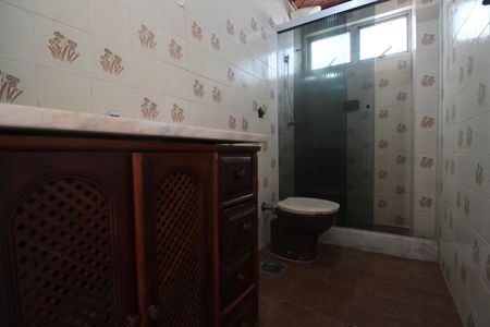 Apartamento à venda com 77m², 2 quartos e 1 vagaBanheiro da suíte