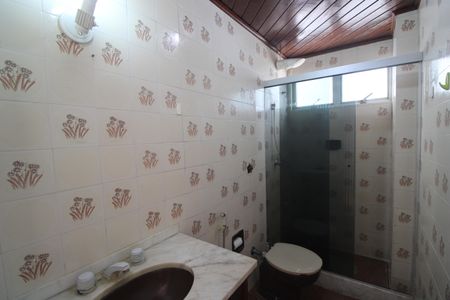 Apartamento à venda com 77m², 2 quartos e 1 vagaBanheiro da suíte