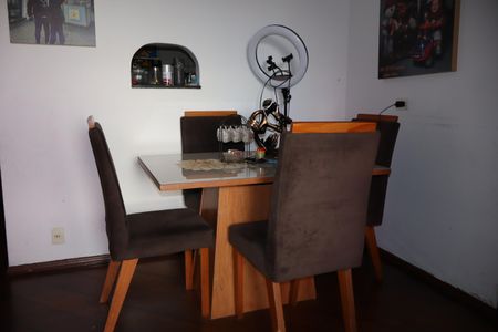 Apartamento à venda com 55m², 2 quartos e 1 vagaSala