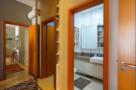 Apartamento para alugar com 117m², 2 quartos e 1 vagaBanheiro da Suíte