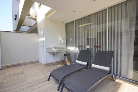 Apartamento para alugar com 117m², 2 quartos e 1 vagaÁrea comum - Salão de festas