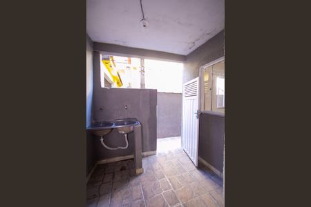 Casa para alugar com 42m², 1 quarto e sem vagaÁrea de Serviço