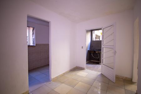 Sala de casa para alugar com 1 quarto, 42m² em Rocha, São Gonçalo