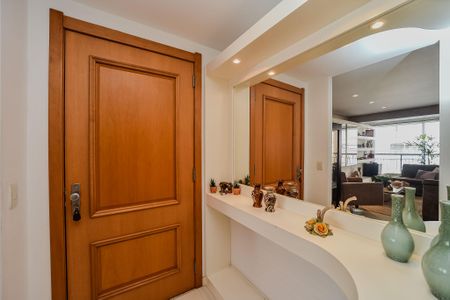 Apartamento para alugar com 163m², 3 quartos e 2 vagasHall de entrada