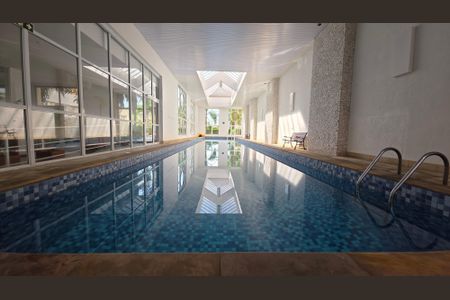 Apartamento para alugar com 163m², 3 quartos e 2 vagasÁrea comum - Piscina térmica