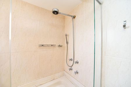 Apartamento para alugar com 163m², 3 quartos e 2 vagasBanheiro da Suíte 1
