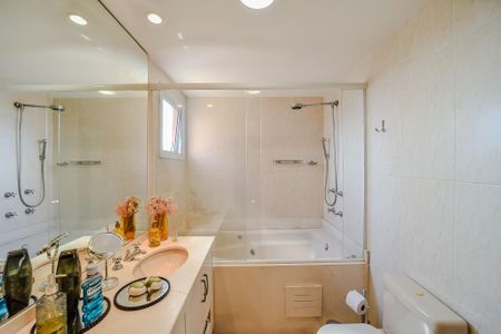 Apartamento para alugar com 163m², 3 quartos e 2 vagasBanheiro da Suíte 1