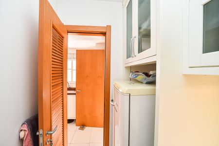 Apartamento para alugar com 163m², 3 quartos e 2 vagasQuarto de Serviço