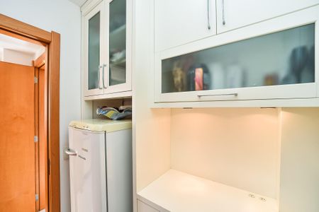 Apartamento para alugar com 163m², 3 quartos e 2 vagasQuarto de Serviço