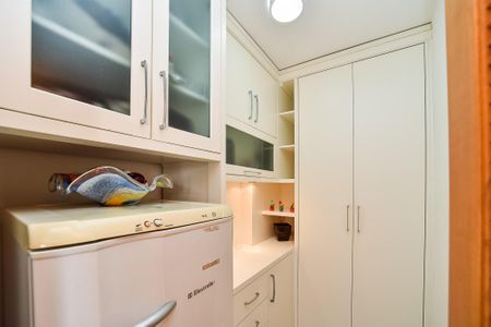 Apartamento para alugar com 163m², 3 quartos e 2 vagasQuarto de Serviço