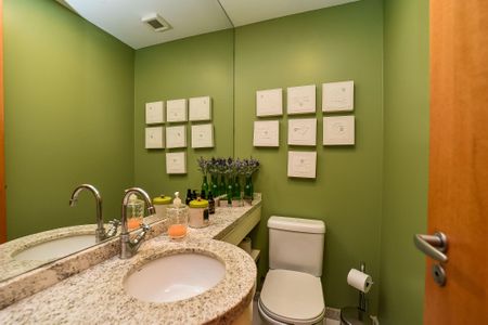 Apartamento para alugar com 163m², 3 quartos e 2 vagasLavabo