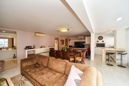 Sala de apartamento para alugar com 3 quartos, 163m² em Passo D’areia, Porto Alegre