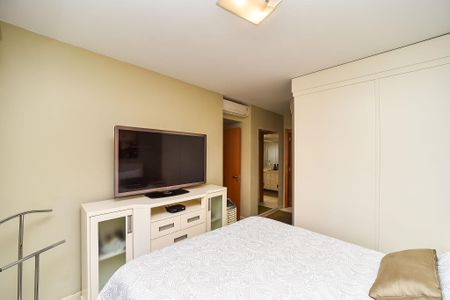 Apartamento para alugar com 163m², 3 quartos e 2 vagasSuíte 1