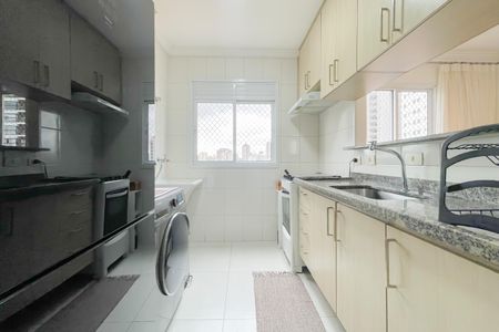 Apartamento à venda com 46m², 2 quartos e 1 vaga Apartamento à venda com 46m², 2 quartos e 1 vagaCozinha e Área de Serviço
