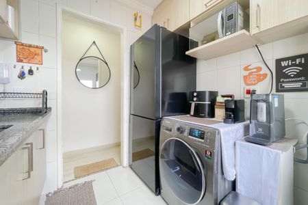 Apartamento à venda com 46m², 2 quartos e 1 vaga Apartamento à venda com 46m², 2 quartos e 1 vagaCozinha e Área de Serviço