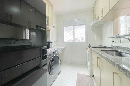 Apartamento à venda com 46m², 2 quartos e 1 vaga Apartamento à venda com 46m², 2 quartos e 1 vagaCozinha e Área de Serviço