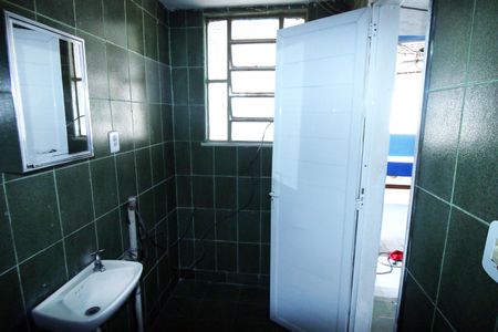 Apartamento para alugar com 50m², 2 quartos e sem vagaBanheiro