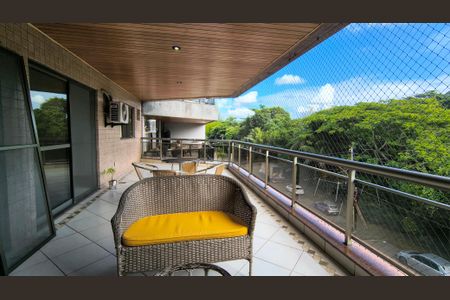 Apartamento para alugar com 130m², 3 quartos e 2 vagas Apartamento para alugar com 130m², 3 quartos e 2 vagasVaranda