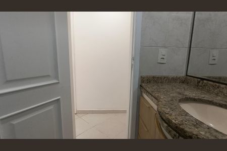 Apartamento para alugar com 130m², 3 quartos e 2 vagas Apartamento para alugar com 130m², 3 quartos e 2 vagasBanheiro Social