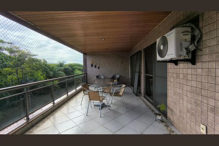 Apartamento para alugar com 130m², 3 quartos e 2 vagas Apartamento para alugar com 130m², 3 quartos e 2 vagasVaranda