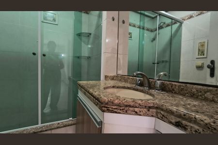 Apartamento para alugar com 130m², 3 quartos e 2 vagas Apartamento para alugar com 130m², 3 quartos e 2 vagasBanheiro da Suíte 1