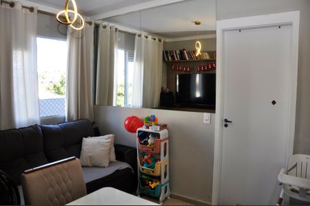 Apartamento para alugar com 34m², 2 quartos e 1 vaga Apartamento para alugar com 34m², 2 quartos e 1 vagaDetalhe - Sala e Sala de Jantar