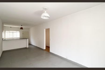 Casa para alugar com 100m², 2 quartos e sem vagaSala