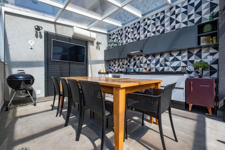 Apartamento à venda com 119m², 2 quartos e 2 vagasCobertura