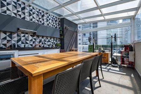 Apartamento à venda com 119m², 2 quartos e 2 vagasCobertura