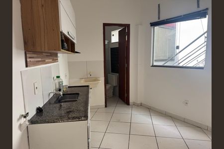 Cozinha de kitnet/studio para alugar com 1 quarto, 30m² em Centro, Belo Horizonte