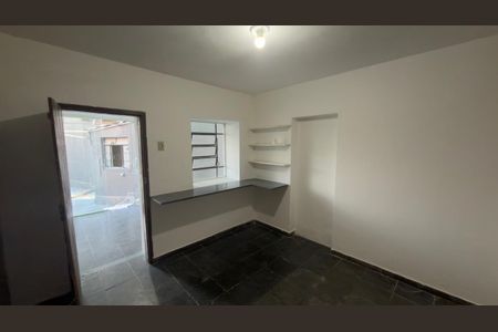 Casa para alugar com 2 quartos, 65m² em Floresta, Belo Horizonte