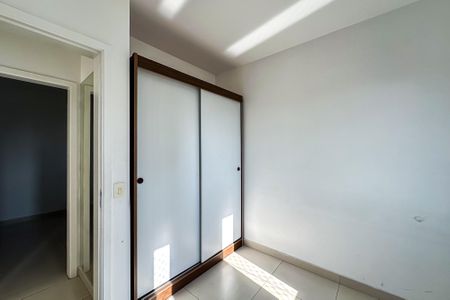 Apartamento à venda com 64m², 3 quartos e 1 vagaQuarto 2