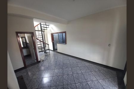 Sala de casa para alugar com 3 quartos, 229m² em Martins, Uberlândia