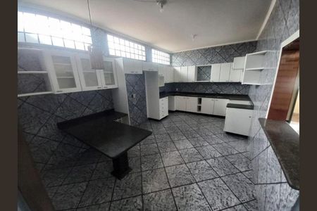 Cozinha de casa para alugar com 3 quartos, 229m² em Martins, Uberlândia