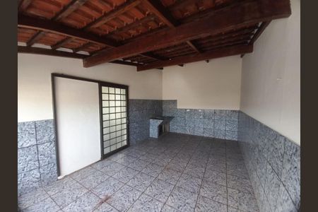 Casa para alugar com 3 quartos, 229m² em Martins, Uberlândia