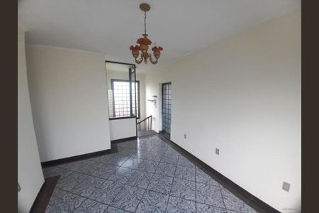 Casa para alugar com 229m², 3 quartos e 2 vagasQuarto 2