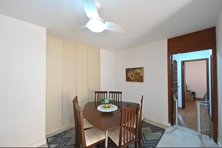 Apartamento à venda com 100m², 3 quartos e 2 vagasSala