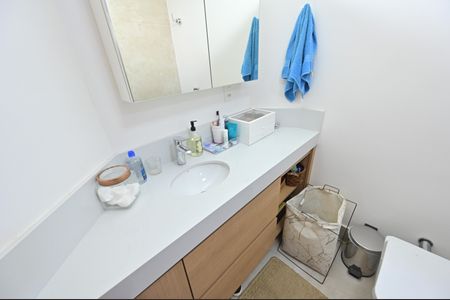 Apartamento à venda com 100m², 3 quartos e 2 vagasBanheiro da Suíte