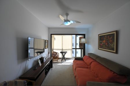 Apartamento à venda com 100m², 3 quartos e 2 vagasSala