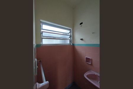 Casa à venda com 231m², 5 quartos e 1 vagaBanheiro - torneira