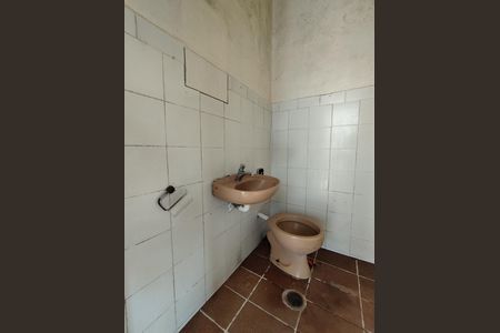 Casa à venda com 231m², 5 quartos e 1 vagaBanheiro - torneira