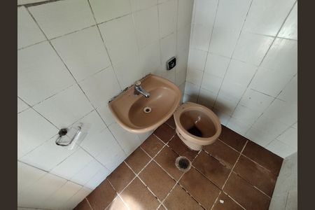 Casa à venda com 231m², 5 quartos e 1 vagaBanheiro - torneira