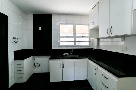 Apartamento à venda com 252m², 3 quartos e 3 vagasCozinha