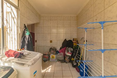 Casa à venda com 240m², 2 quartos e 3 vagas
