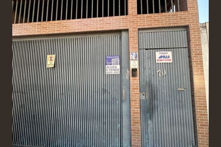 Casa para alugar com 277m², 4 quartos e 2 vagasFachada