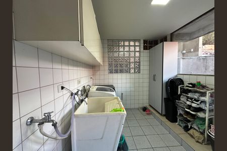 Casa para alugar com 277m², 4 quartos e 2 vagasÁrea de Serviço