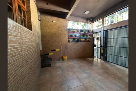 Casa para alugar com 277m², 4 quartos e 2 vagasGaragem